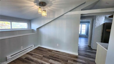 1319 W Ocean View Ave, Unit 2 in Norfolk, VA - Building Photo - Building Photo