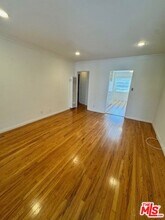 2103 Oak St in Santa Monica, CA - Building Photo - Building Photo