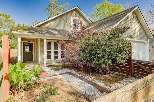 9221 Fox Run Ave in Baton Rouge, LA - Building Photo - Building Photo