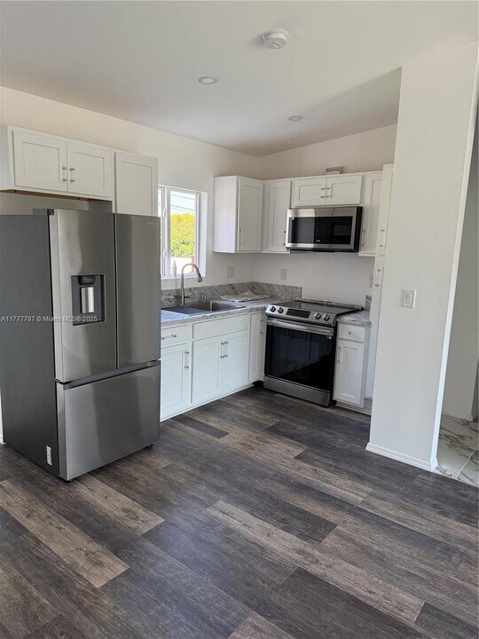 3525 NW 176th Terrace in Miami Gardens, FL - Building Photo