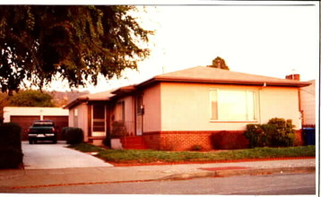 920 Liberty St in El Cerrito, CA - Building Photo - Building Photo