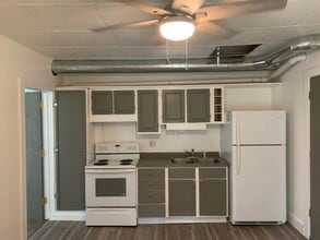 120 W Burr Oak in Athens, MI - Building Photo - Building Photo