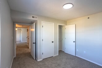 Edmond at Twenty500 in Edmond, OK - Foto de edificio - Building Photo