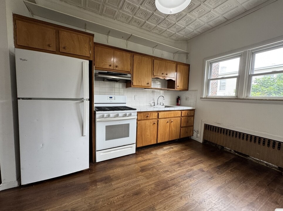 309 Summit Ave, Unit 1 in Jersey City, NJ - Foto de edificio
