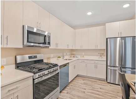 830 Hamilton St in Franklin Township, NJ - Building Photo - Building Photo