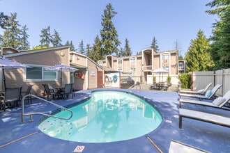 Park 210 Apartment Homes in Edmonds, WA - Building Photo - Building Photo