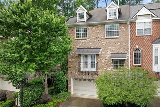 119 Vintage Dr in Chapel Hill, NC - Building Photo - Building Photo