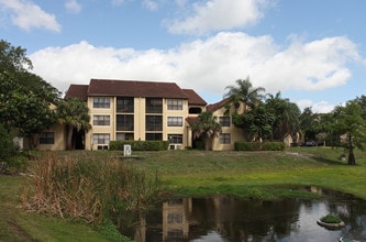 Palm Aire Gardens in Pompano Beach, FL - Building Photo - Building Photo