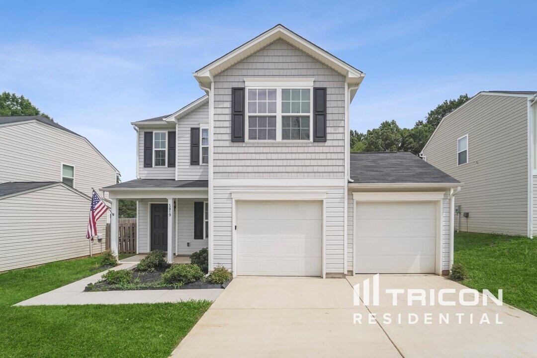 5819 Hewitt Dr in Charlotte, NC - Foto de edificio
