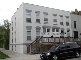 1316 N Wood St Apartments