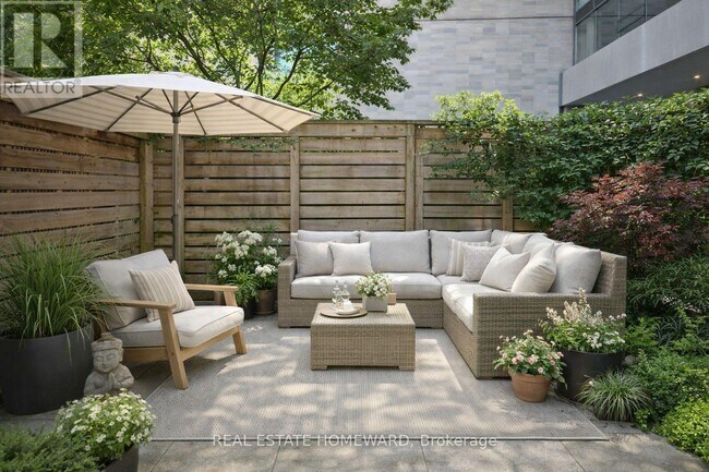 297 Mutual St in Toronto, ON - Building Photo - Building Photo