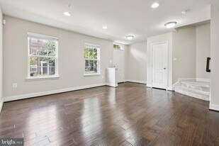 12709 Horseshoe Bend Cir in Clarksburg, MD - Building Photo