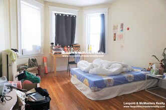 8 Woodstock Ave in Boston, MA - Building Photo - Building Photo