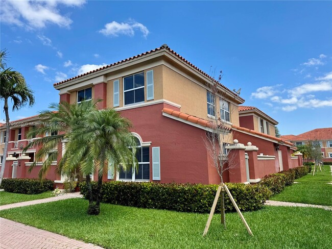 11479 NW 60th Terrace in Doral, FL - Building Photo - Building Photo