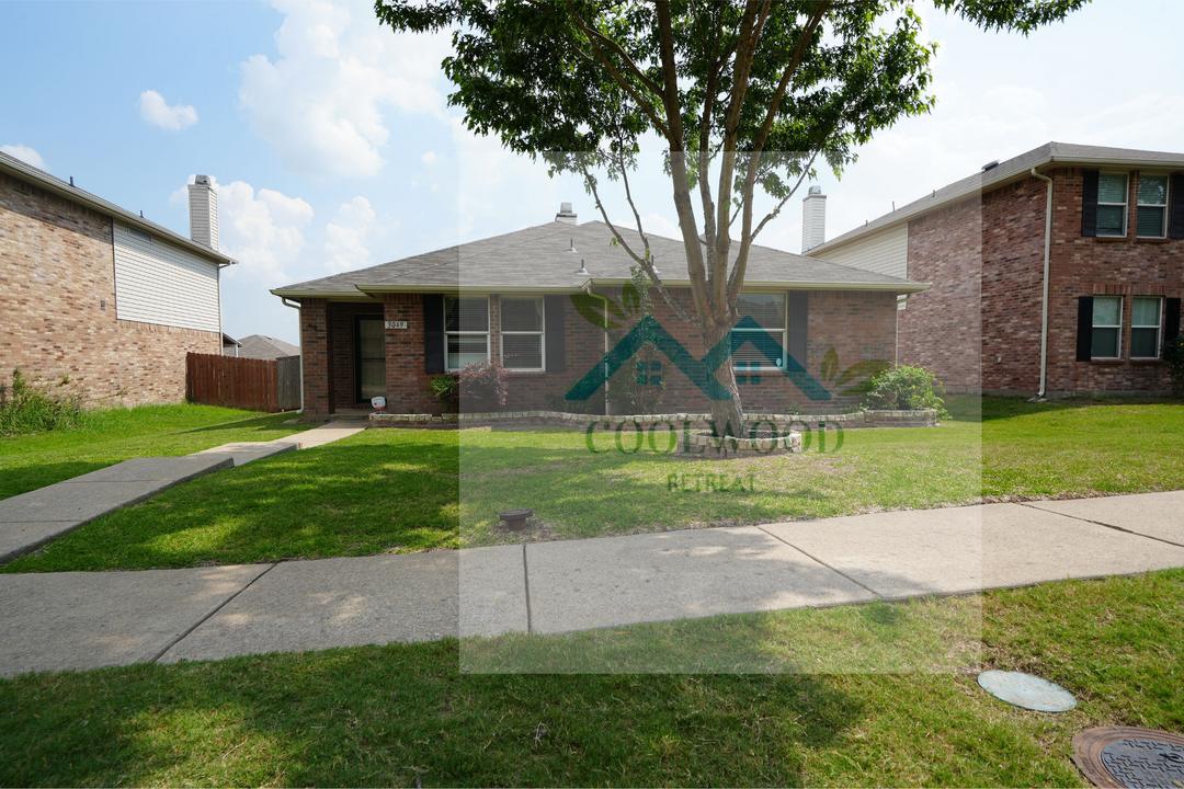 3049 Coolwood Ln in Rockwall, TX - Building Photo