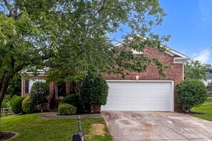 122 Poplar Woods Dr in Concord, NC - Building Photo