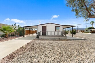 32520 Westchester Dr in Thousand Palms, CA - Building Photo - Building Photo