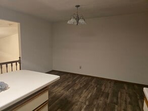 2231 Cloudview Ct in Appleton, WI - Building Photo - Building Photo