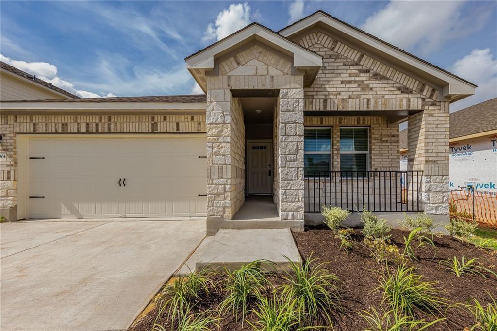13905 Heartland Dr in Manor, TX - Building Photo