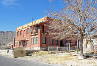 3900 N Piedras Ave in El Paso, TX - Building Photo - Building Photo