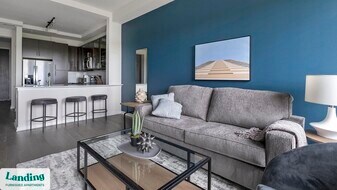 825 Usener St in Houston, TX - Building Photo