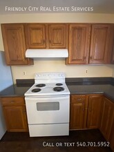524 Norwood St-Unit -E in Harrisonburg, VA - Building Photo - Building Photo