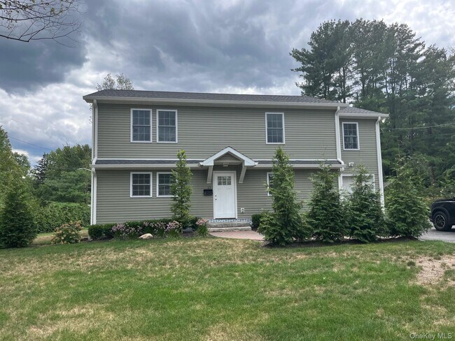 25 Collyer Ave in New City, NY - Building Photo - Building Photo
