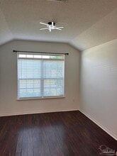 2423 Flintstone Dr in Cantonment, FL - Building Photo - Building Photo