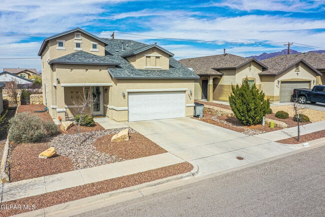 7517 Red Cedar Dr in El Paso, TX - Foto de edificio - Building Photo