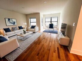 652 W Gordon Ter, Unit 1E in Chicago, IL - Building Photo
