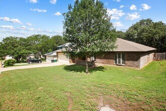 14107 Kint Cir St in San Antonio, TX - Building Photo - Building Photo