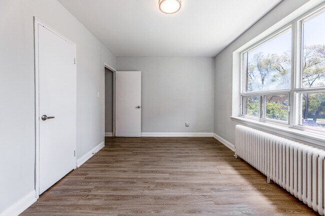 Clearview on the Park in Toronto, ON - Building Photo - Building Photo