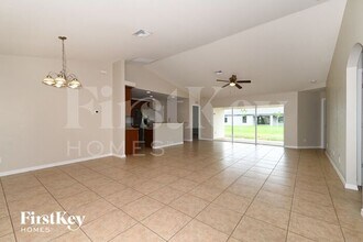 1928 NW 9th Pl in Cape Coral, FL - Building Photo - Building Photo