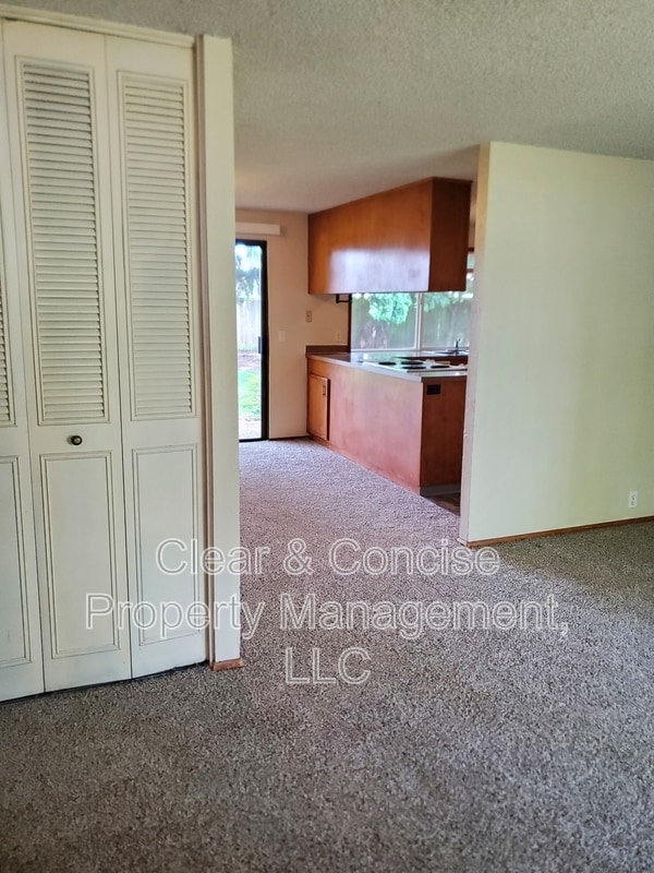 property at 3131 Kentwood Dr