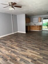 5112 Vermont Ave, Unit E in Lake Worth Beach, FL - Building Photo - Building Photo