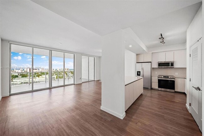 property at 1500 Bay Rd