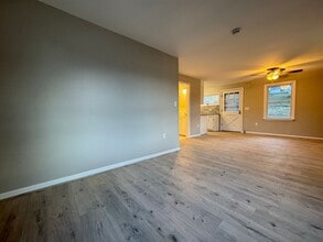 372 Rubber Ave in Naugatuck, CT - Building Photo - Building Photo