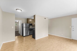 Clairview Apartments in Birmingham, AL - Building Photo - Building Photo