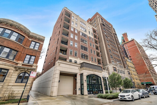 property at 434 W Melrose St