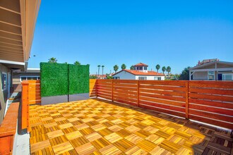 16511 23rd St, Unit C in Sunset Beach, CA - Building Photo - Building Photo