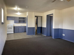 10608 County Rd 1020-Unit -Apt. 7 in Burleson, TX - Building Photo - Building Photo