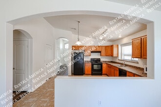 2047 S 160th Ln in Goodyear, AZ - Building Photo - Building Photo