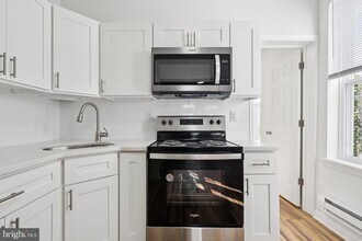 4447 N 19th St in Philadelphia, PA - Building Photo - Building Photo