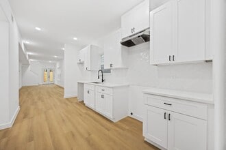 8108 De Priest St in Houston, TX - Building Photo - Building Photo