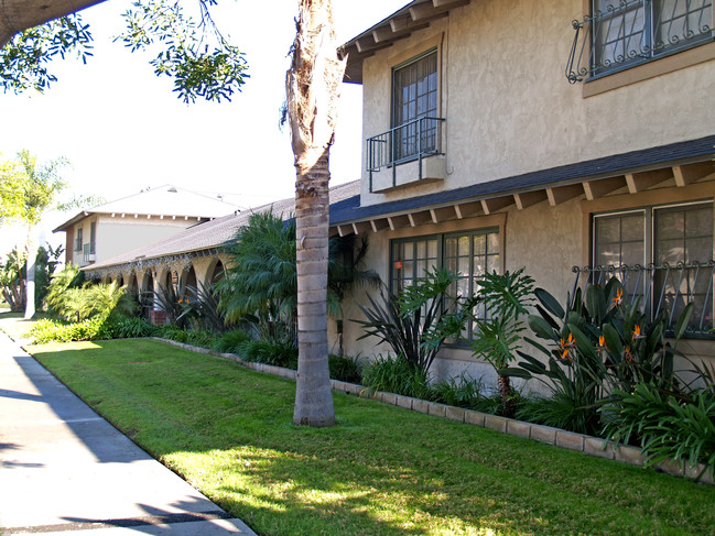 The Arches in Anaheim, CA - Building Photo - Building Photo