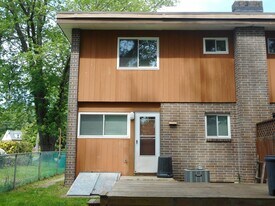 716 Chesapeake Dr in Havre De Grace, MD - Building Photo