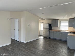 111 Dugan Ct in Hedgesville, WV - Building Photo - Building Photo