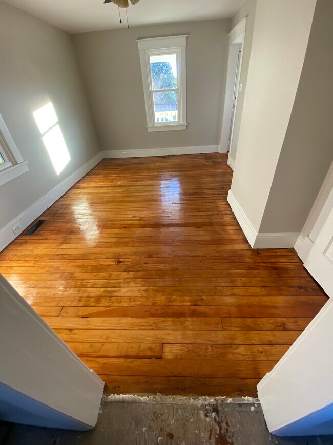 10 W H St Rentals in Brunswick, MD