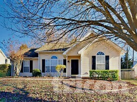 3722 Hunters Run Ln in Matthews, NC - Building Photo