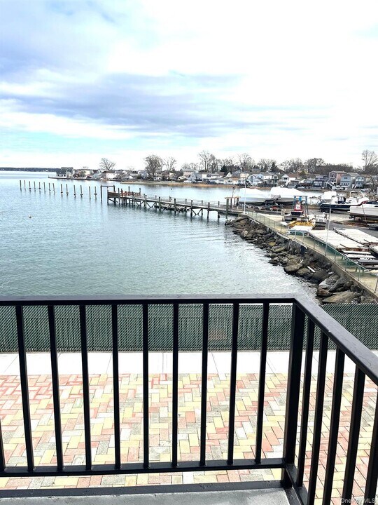 520 Ellsworth Ave in Bronx, NY - Building Photo